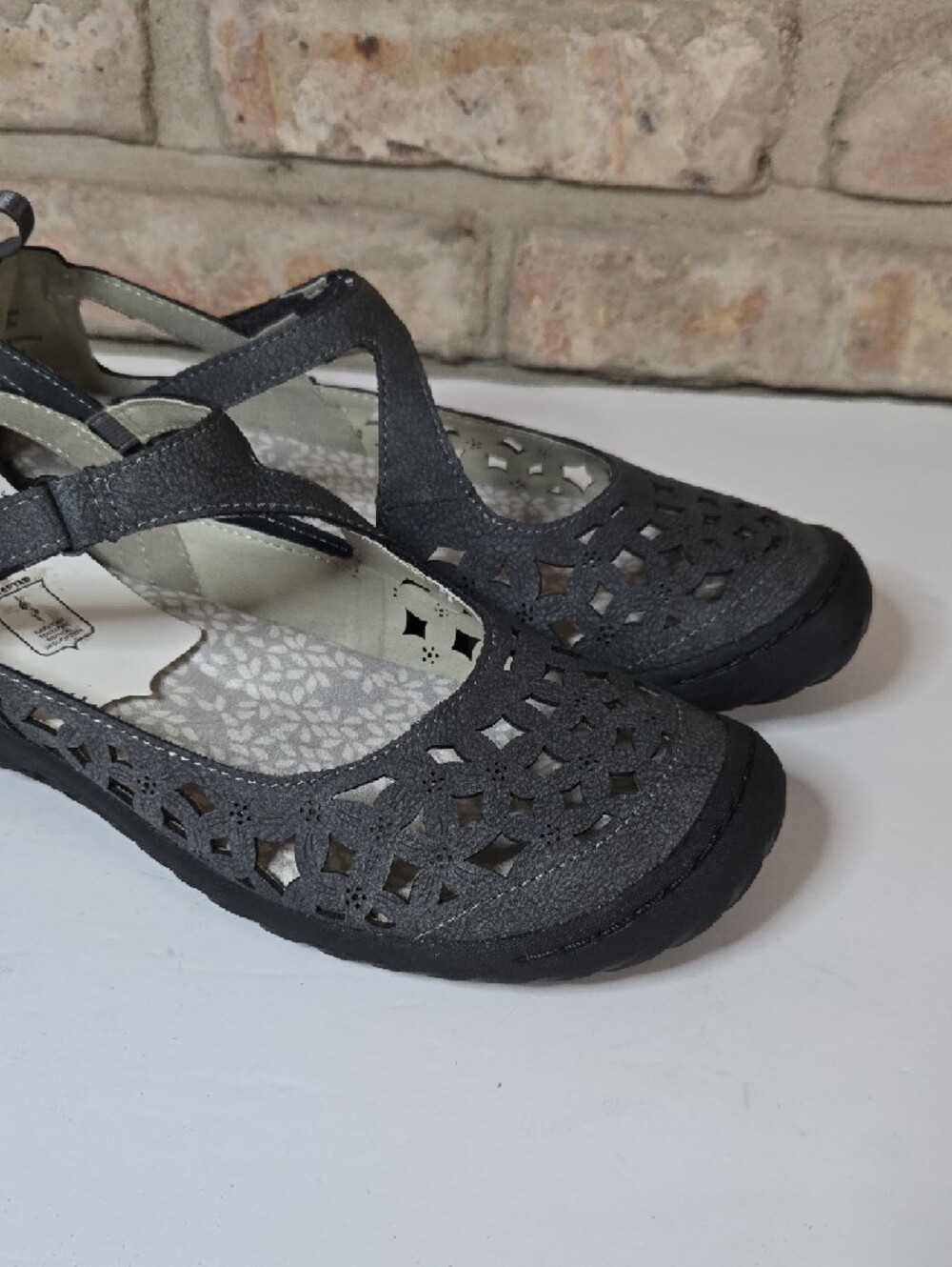 JBU Bellerose Size 8.5 Charcoal Gray Laser-Cut Velcro Strap Outdoor Casual Flat - Picture 13 of 15